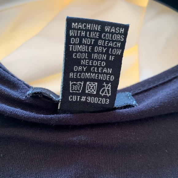 BCBG Long 3/4 length sleeve fit and flare top - Picture 4 of 4